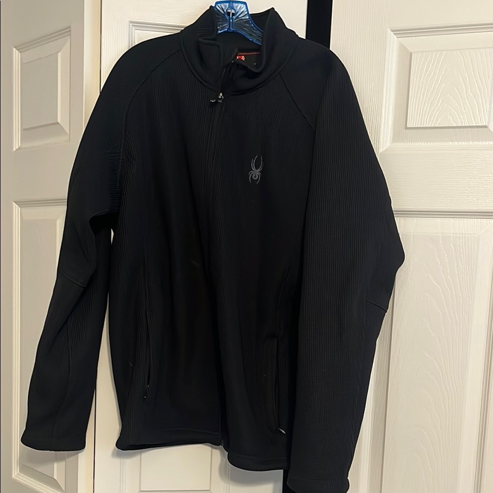 Spyder Black Performance Jacket for Outdoor Excellence